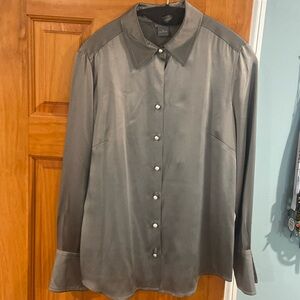 Ann Taylor ladies grey blouse 8p
